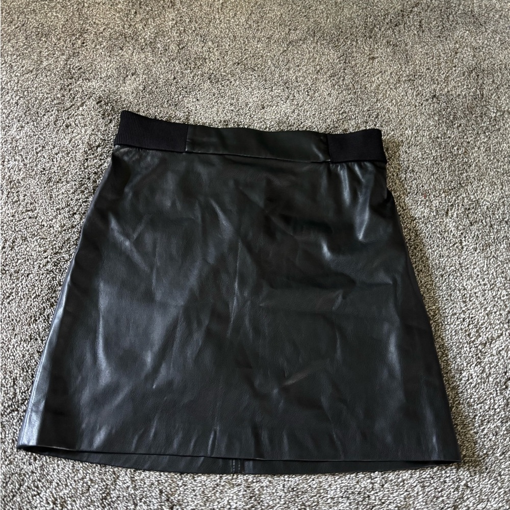 Calvin Klein Black Faux Leather Skirt